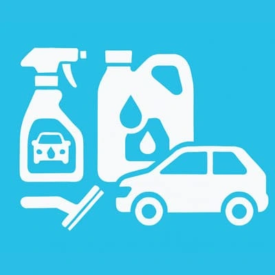 temiz ve parlak bir aracın yanında konumlandırılmış araç bakım ürünleri